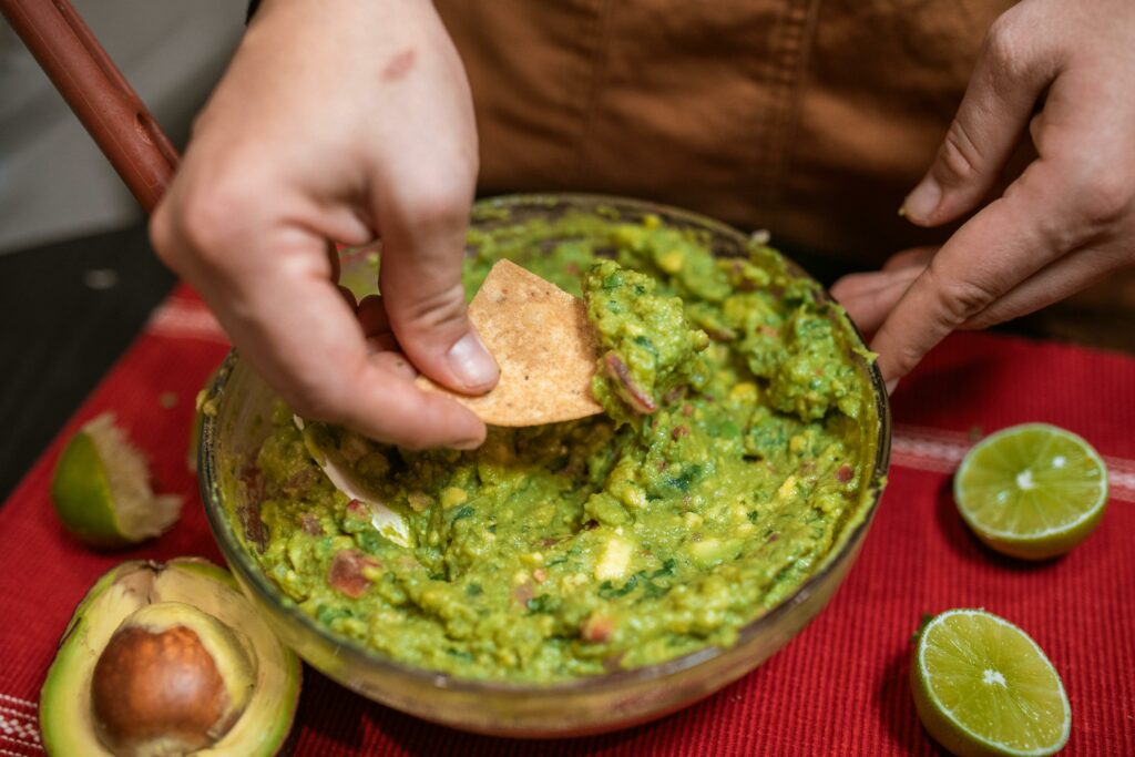 pool party guacamole